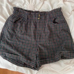 AE High-waisted Linen Shorts